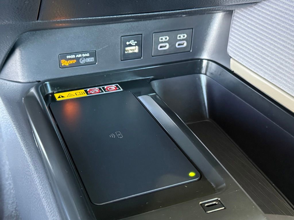 Certified 2025 Toyota Camry SE image 32