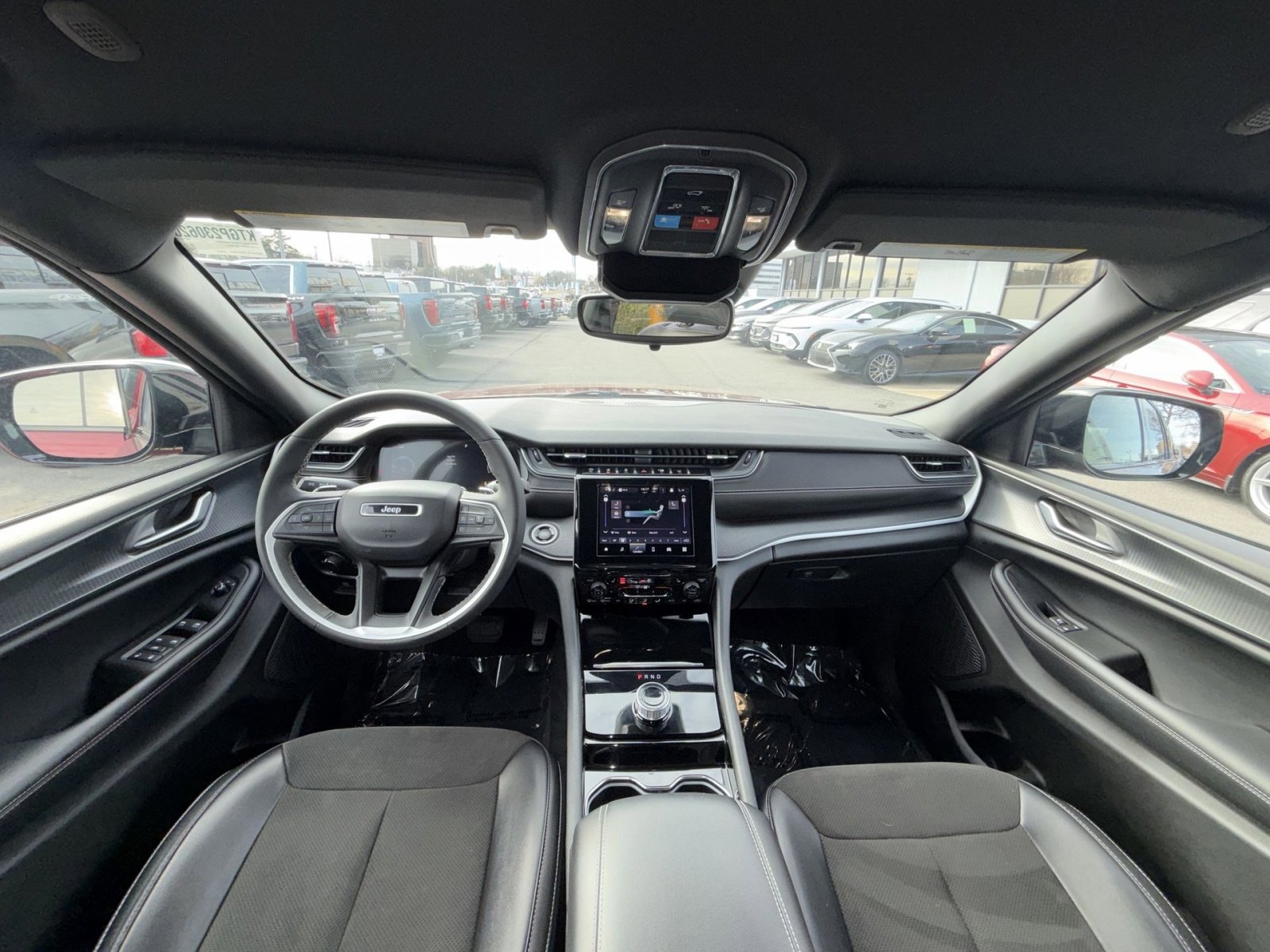 Used 2023 Jeep Grand Cherokee Altitude image 22