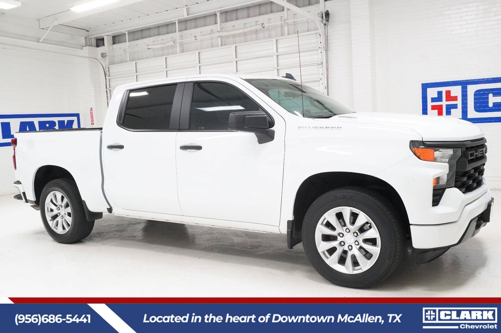 Used 2024 Chevrolet Silverado 1500 Custom RWD image 4