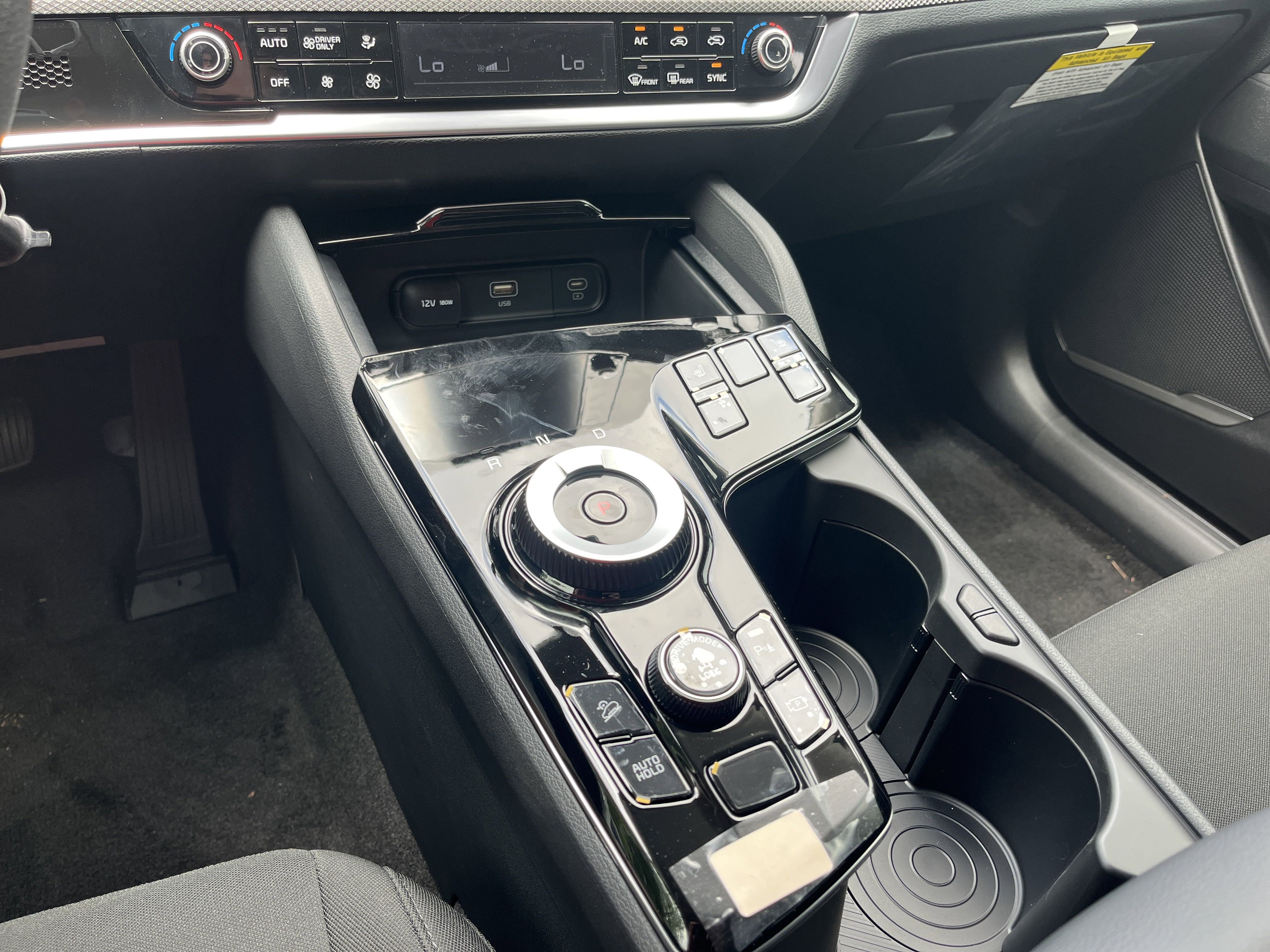 New 2025 Kia Sportage LX image 11