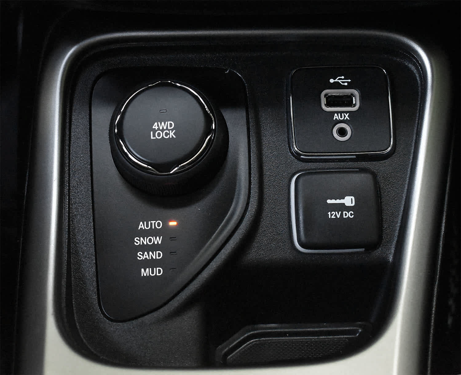 Used 2017 Jeep Compass Latitude AWD/4WD image 20