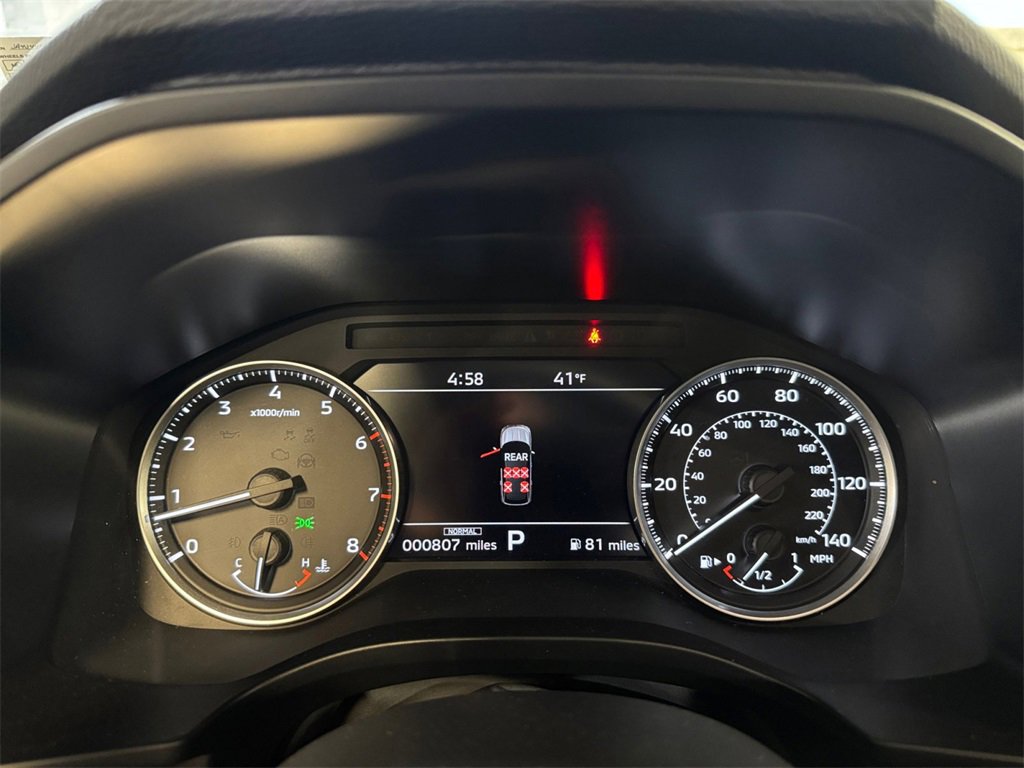 Used 2025 Mitsubishi Outlander SE image 16