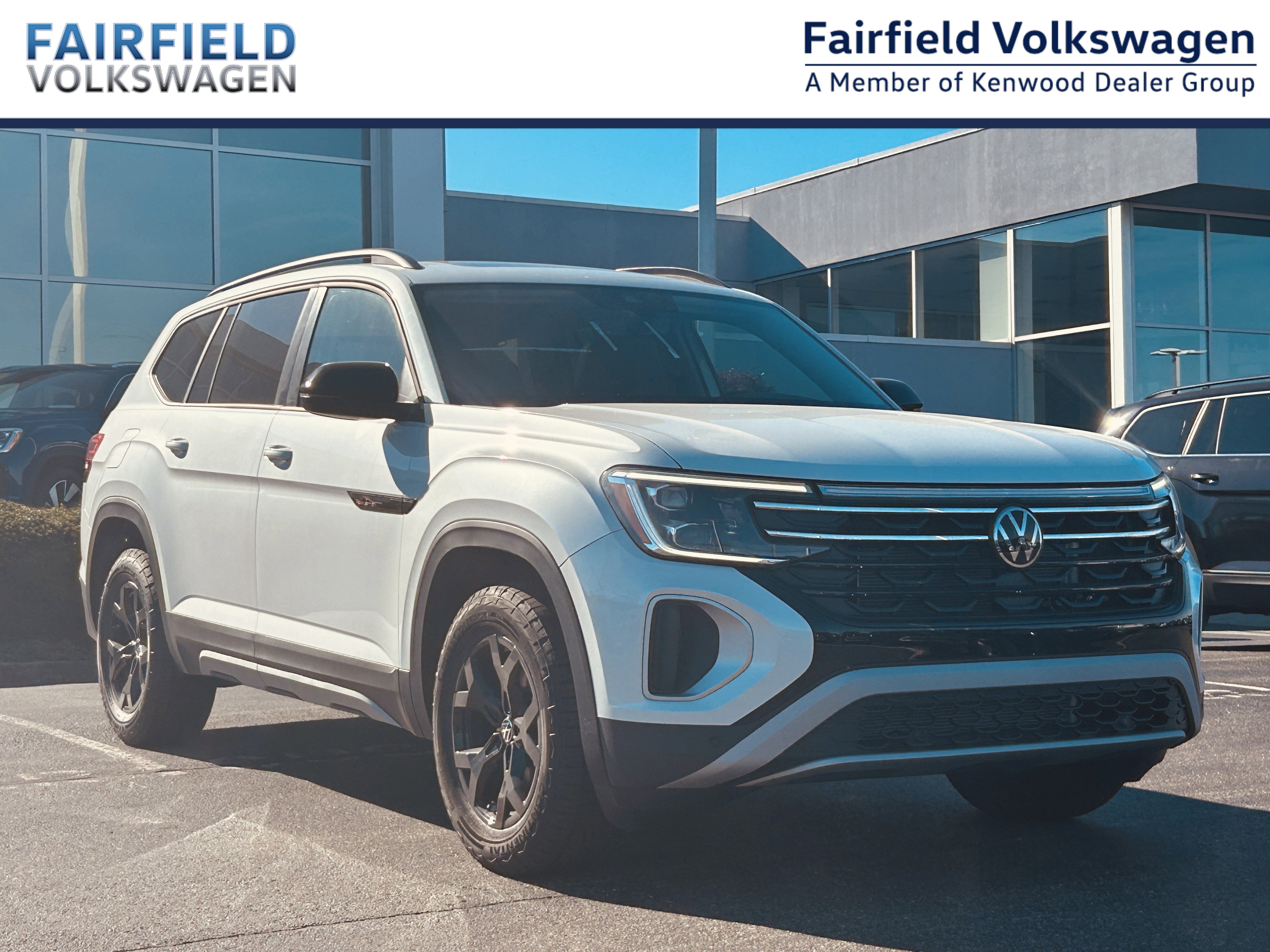 New 2026 Volkswagen Atlas Peak Edition image 1