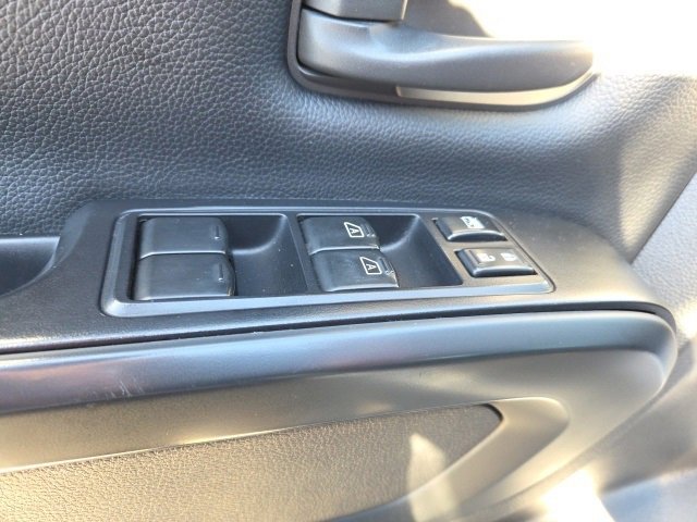 Used 2019 Nissan Titan S image 20