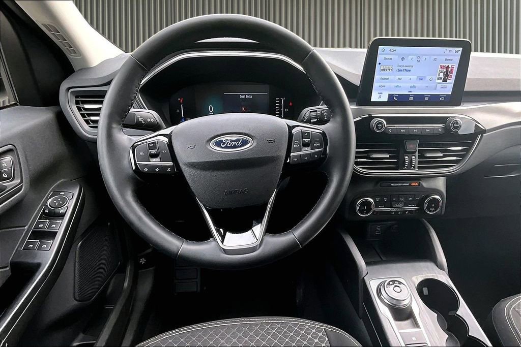Used 2023 Ford Escape Active AWD/4WD image 6