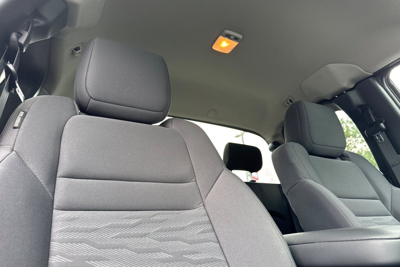 Used 2024 Nissan Frontier S w/ Tow Package image 16