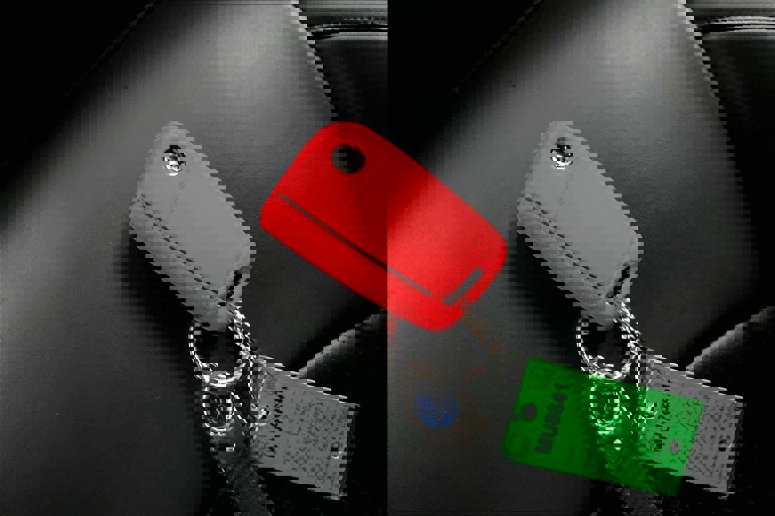 Used 2017 Volkswagen Golf R 4-Door image 13