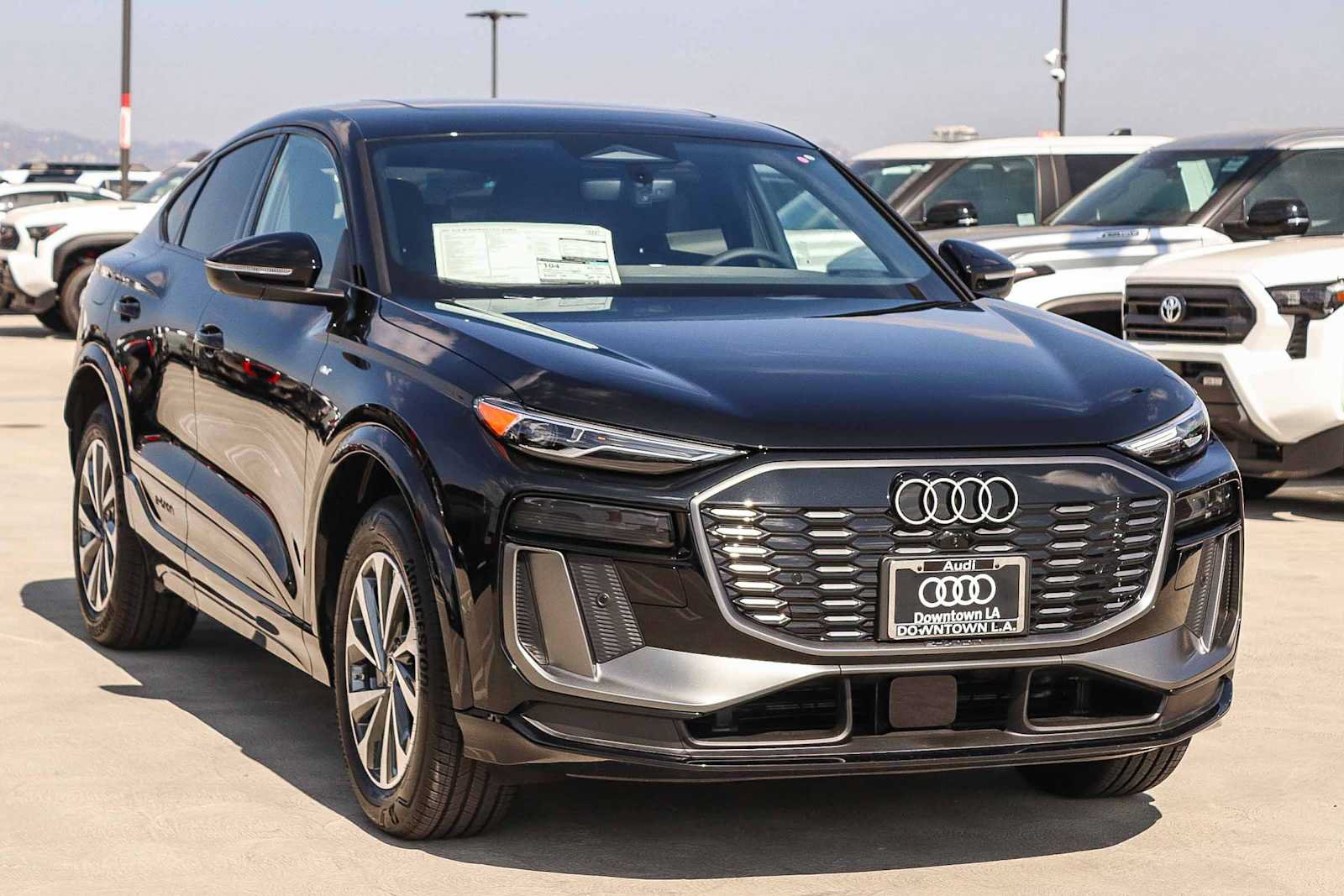 New 2027 Audi Q6 e-tron Premium AWD/4WD image 3