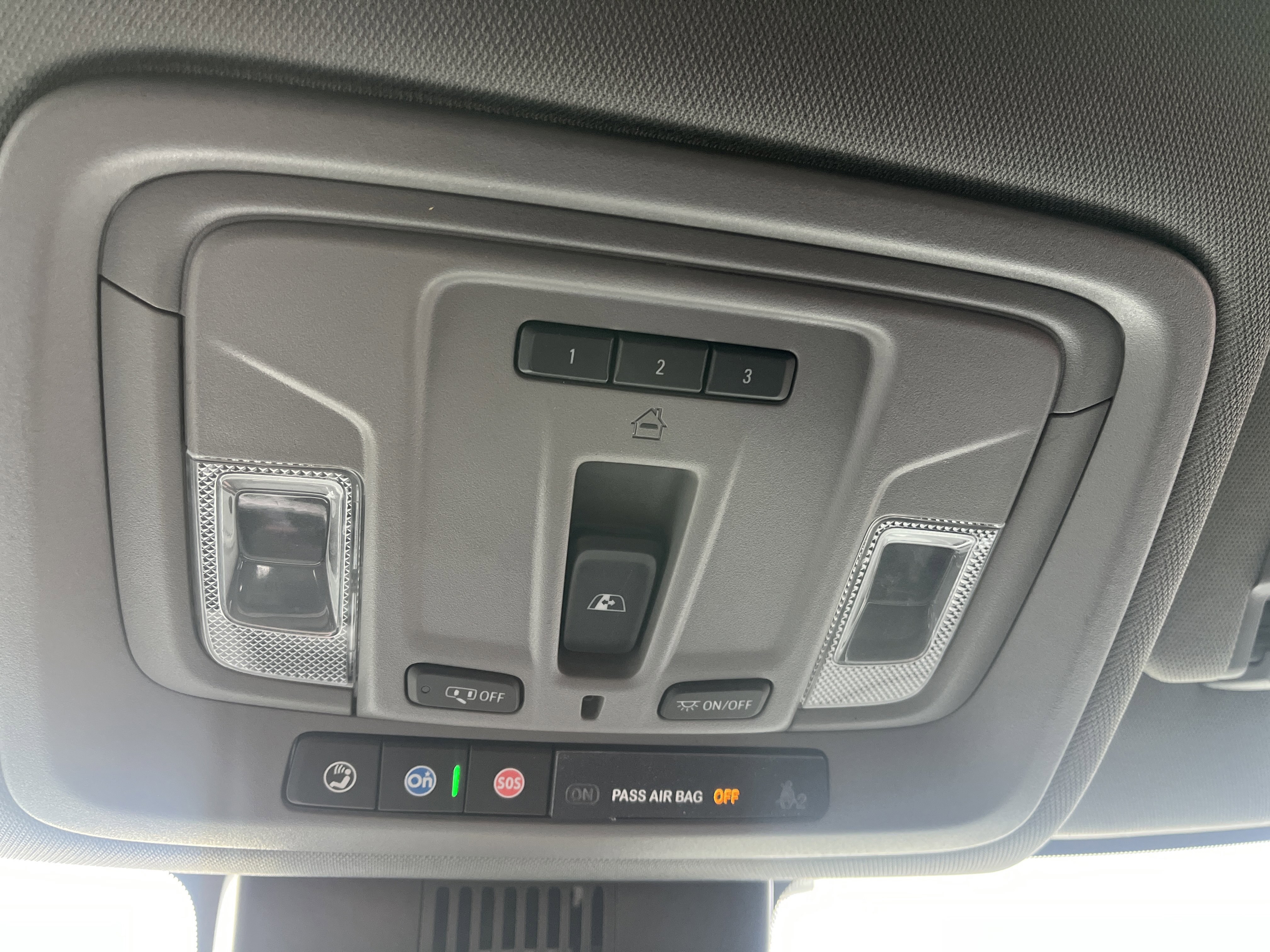 Certified 2022 GMC Sierra 1500 SLT image 3