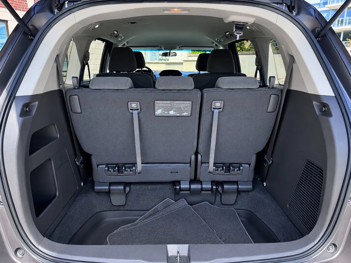 Used 2012 Honda Odyssey EX image 19