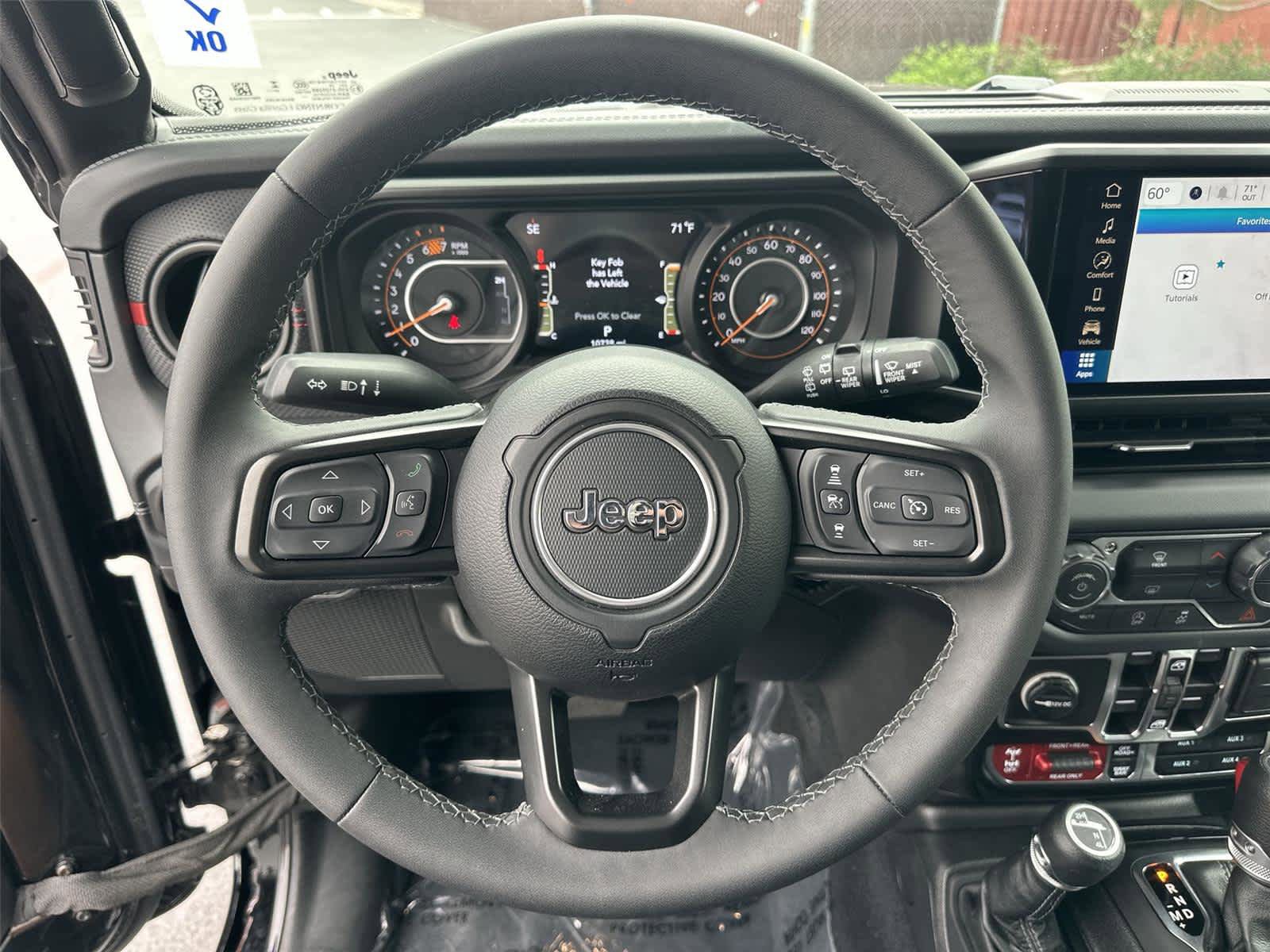 Used 2026 Jeep Wrangler Unlimited Rubicon AWD/4WD image 16