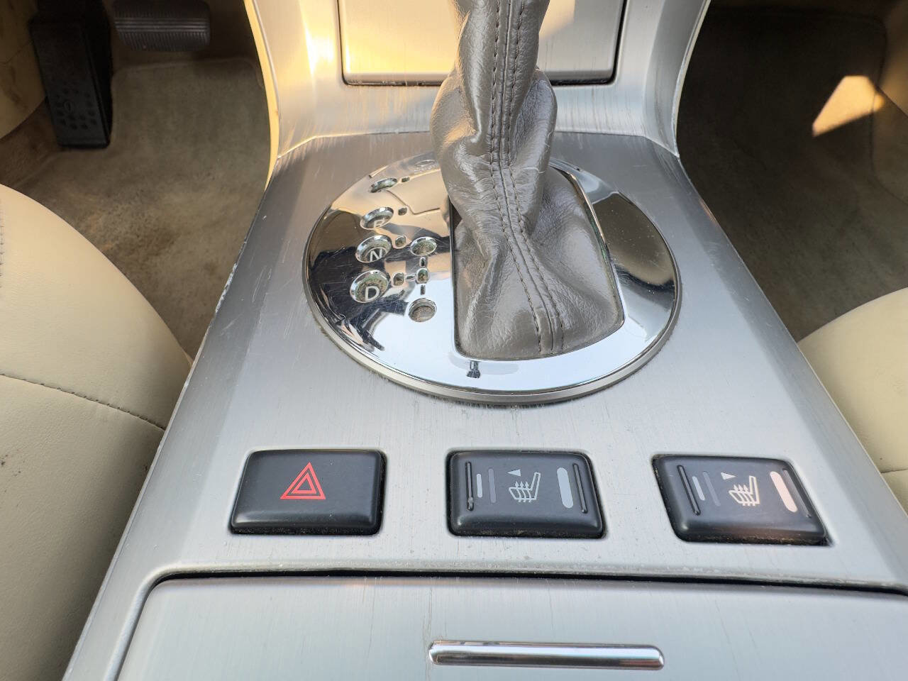 Used 2006 INFINITI FX35 AWD w/ (G02) Touring Pkg image 18