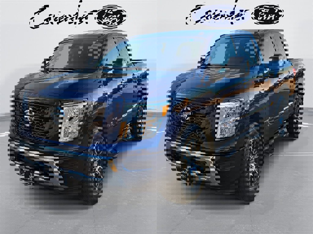 Used 2021 Nissan Titan SV w/ SV Convenience Package