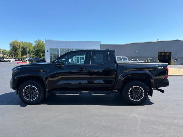 Certified 2025 Toyota Tacoma TRD Sport AWD/4WD image 4