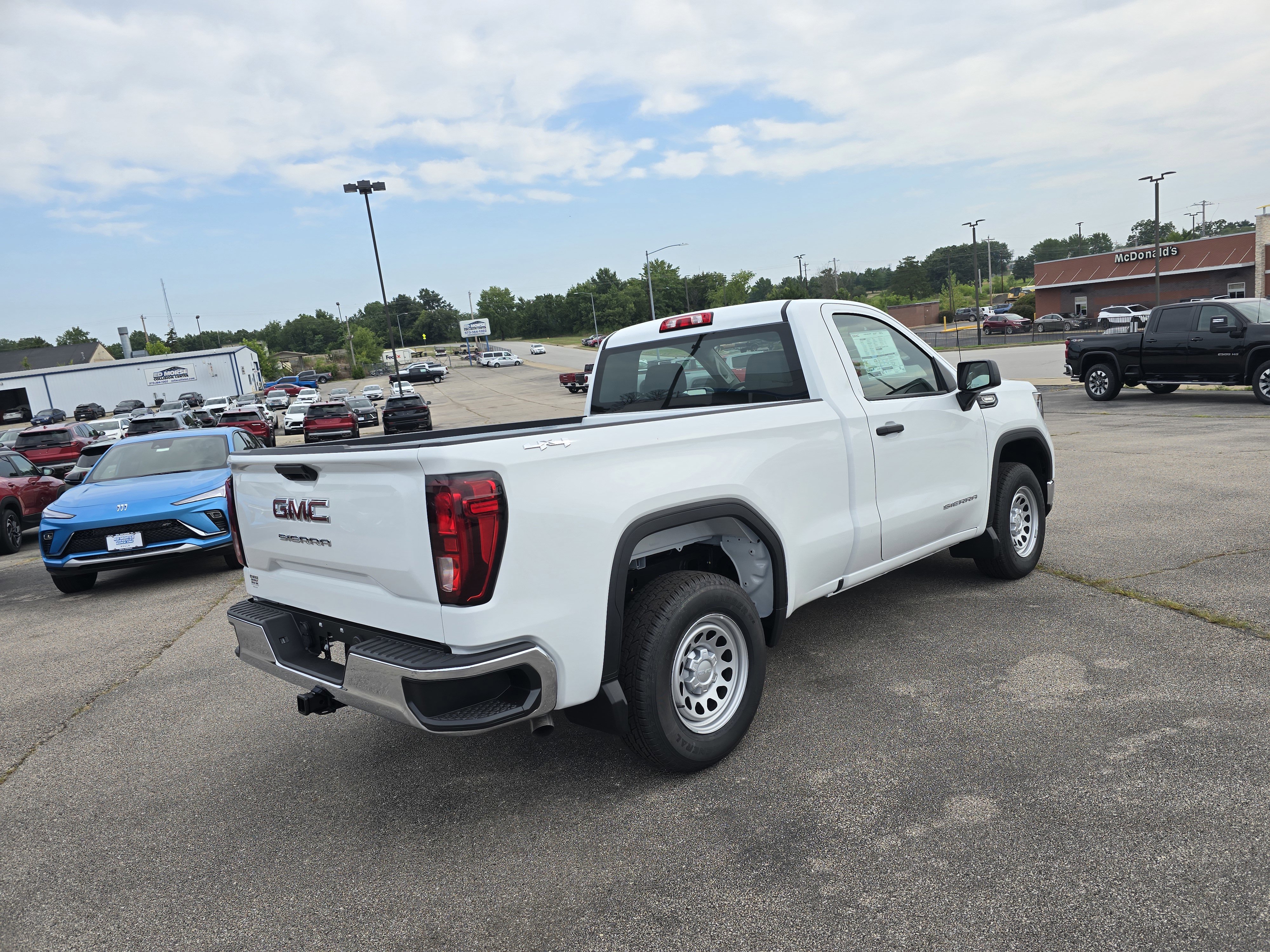 New 2025 GMC Sierra 1500 Pro w/ Trailering Package image 3