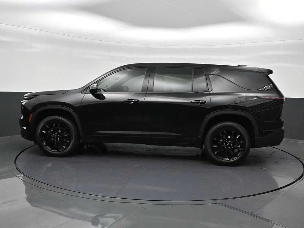 Used 2024 Chevrolet Traverse LS w/ Midnight/Sport Edition FWD image 2