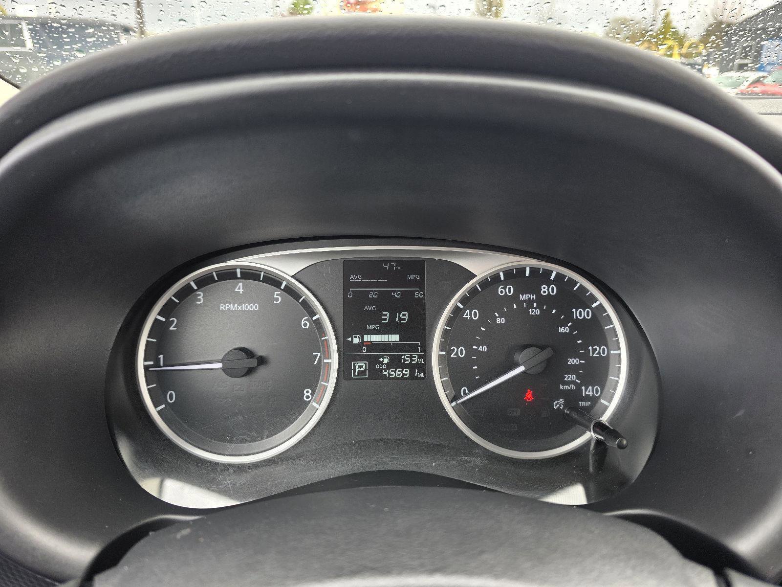 Used 2022 Nissan Kicks S image 11