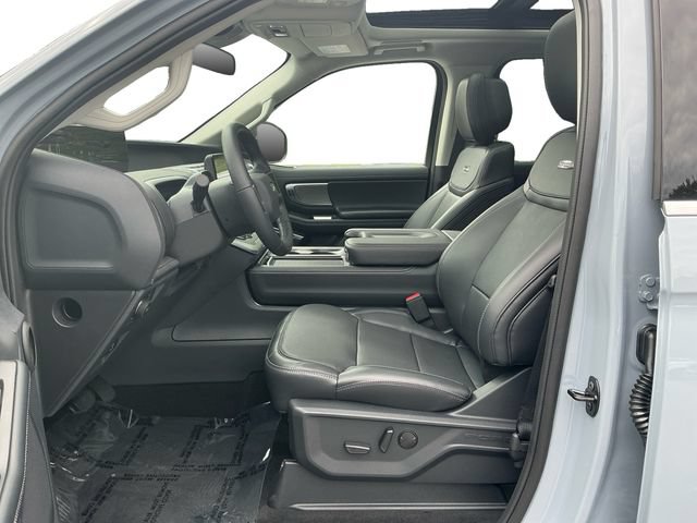 Certified 2026 Ford Expedition Platinum w/ Driver's Package AWD/4WD image 10