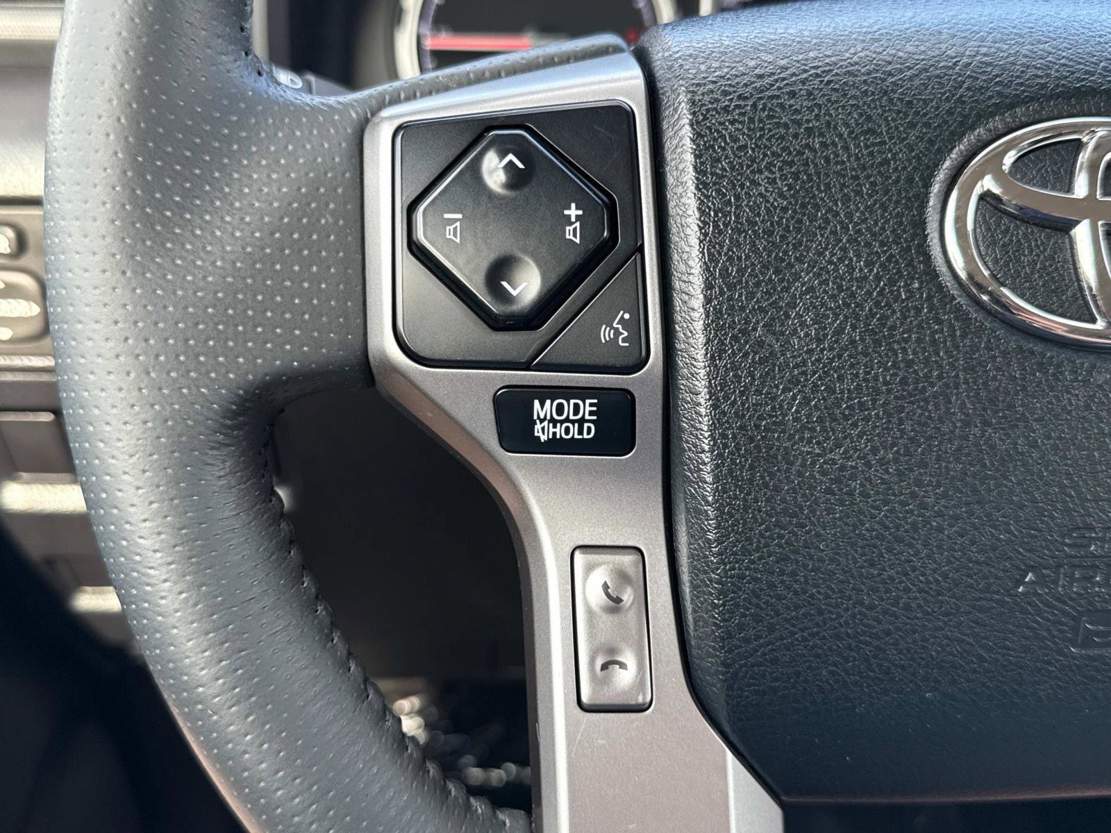 Used 2022 Toyota 4Runner TRD Sport image 9