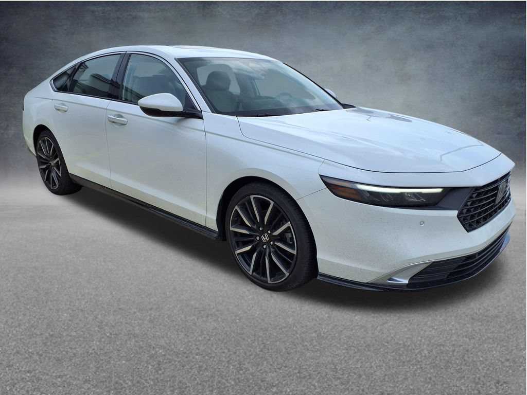 Used 2023 Honda Accord Touring image 9