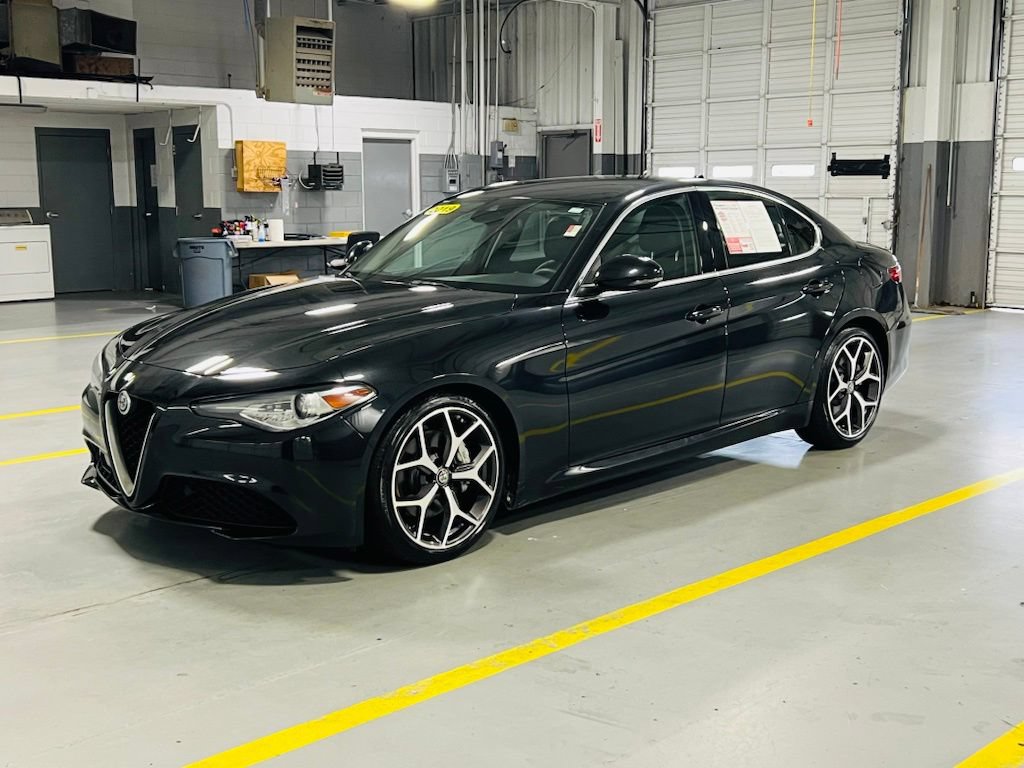 Used 2019 Alfa Romeo Giulia Ti RWD image 14