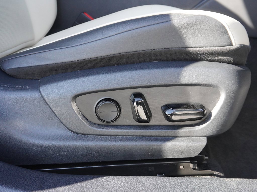 Used 2023 Lexus ES 250 w/ Premium Package image 34