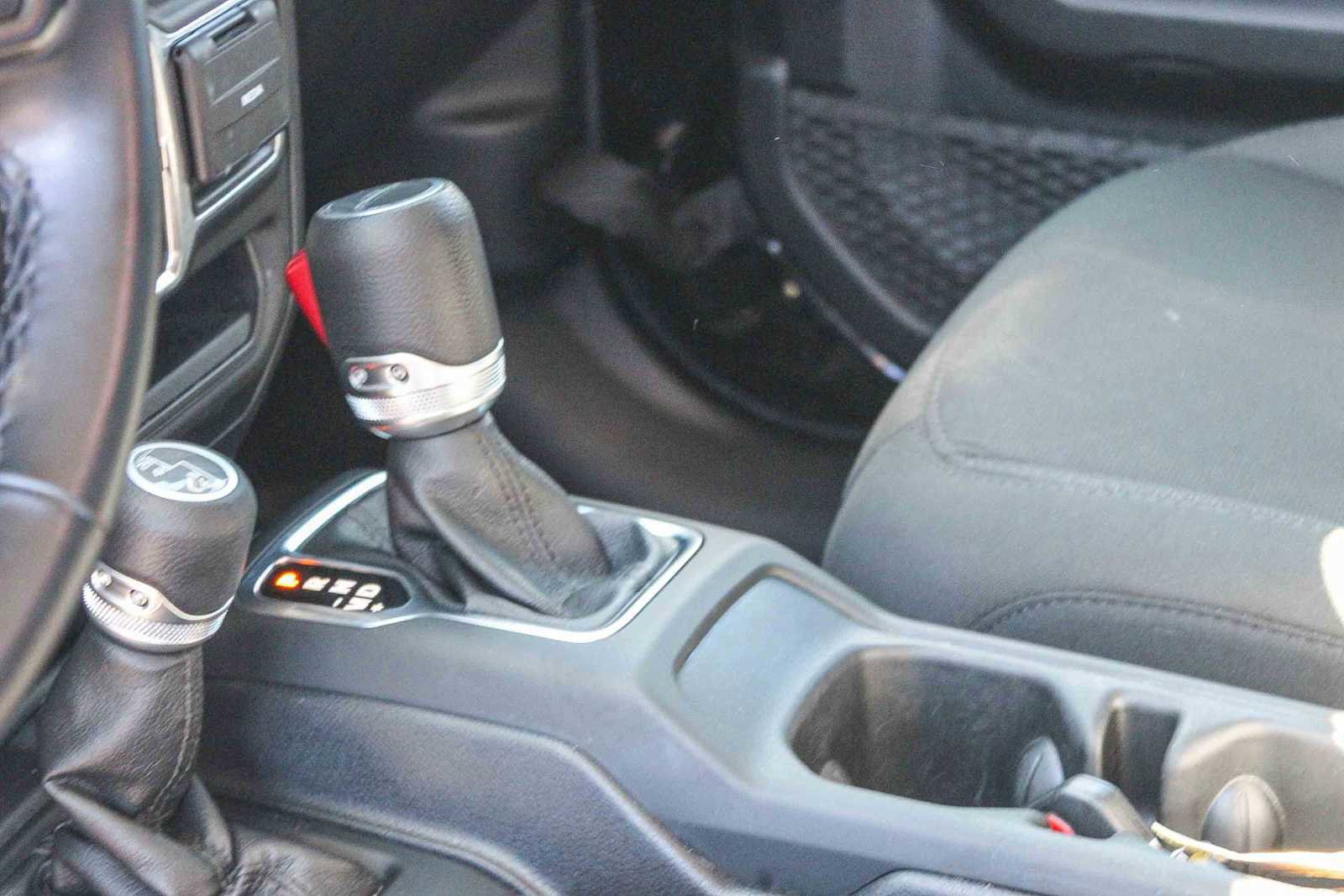 Used 2021 Jeep Gladiator Sport image 14