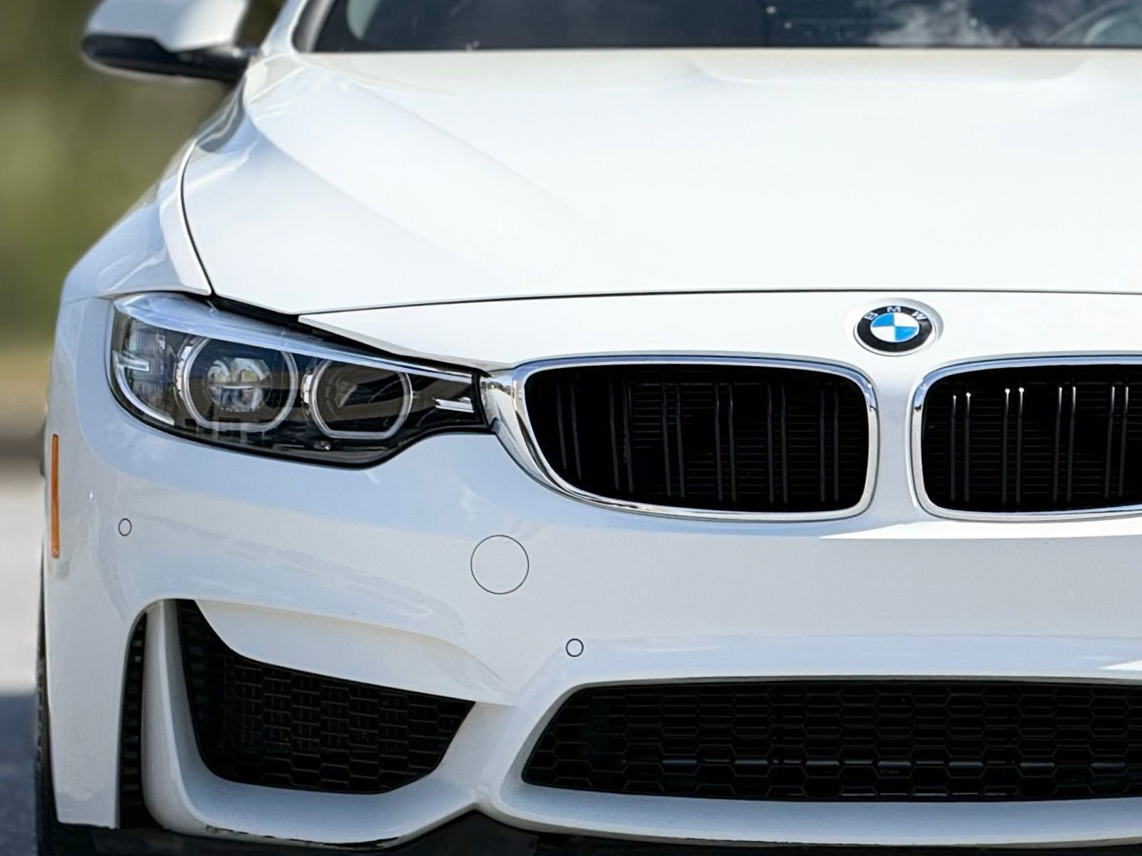 Used 2019 BMW M4 Convertible image 13