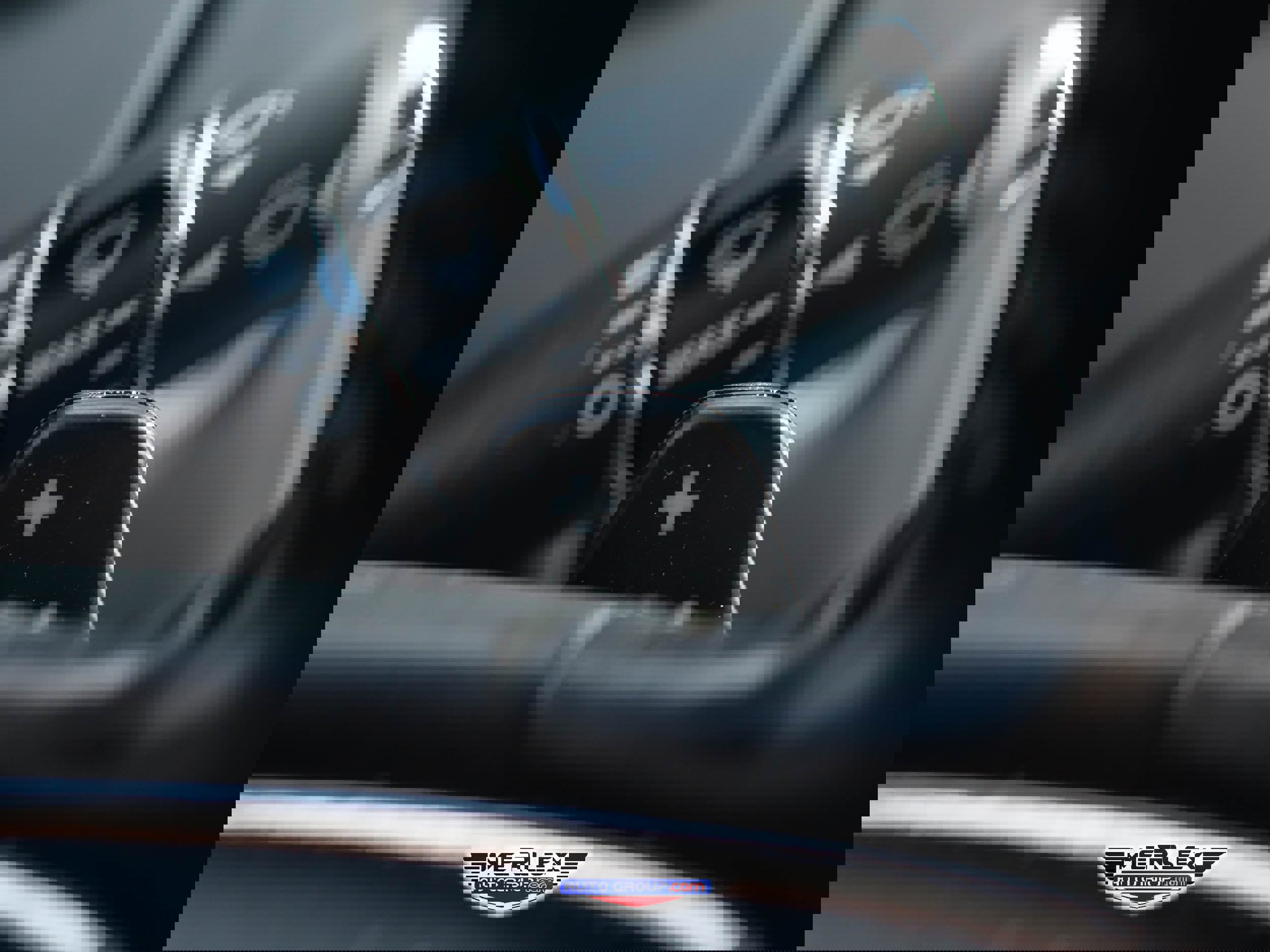 Used 2019 Jaguar XJ R-Sport image 26