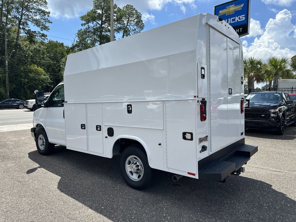 New 2025 Chevrolet Express 3500 w/ Power Convenience Package image 14