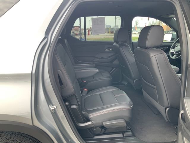 Used 2023 Chevrolet Traverse RS image 19