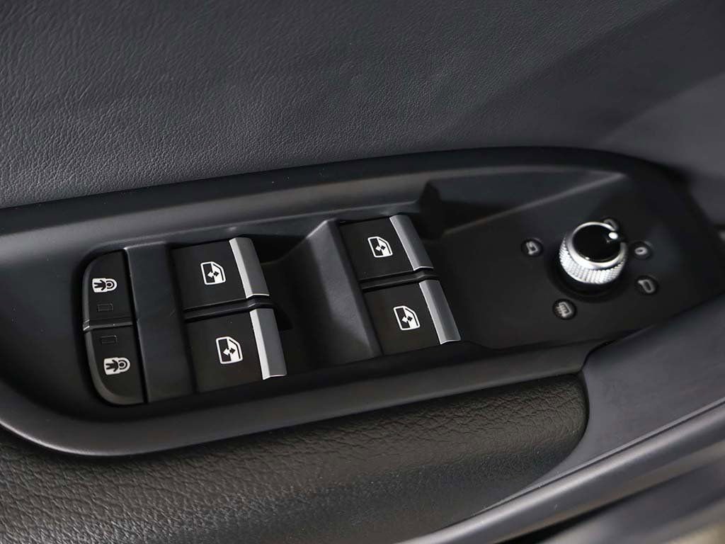 Used 2023 Audi Q5 2.0T Premium w/ Convenience Package image 40