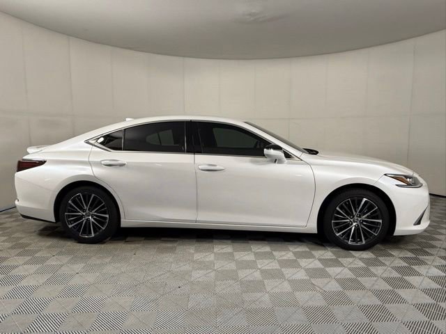 Used 2024 Lexus ES 350 w/ Premium Package FWD image 14