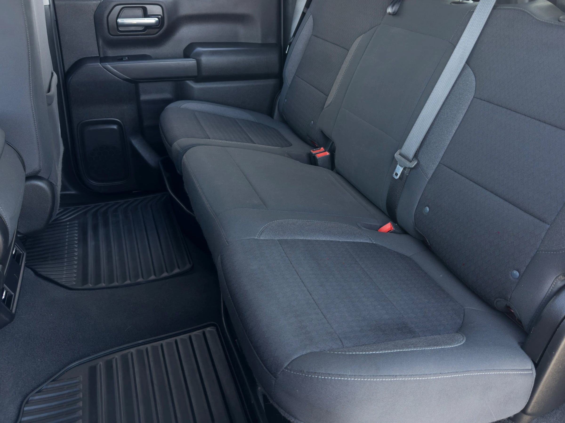 Used 2022 Chevrolet Silverado 1500 Custom w/ LPO, Dark Essentials Package AWD/4WD image 27