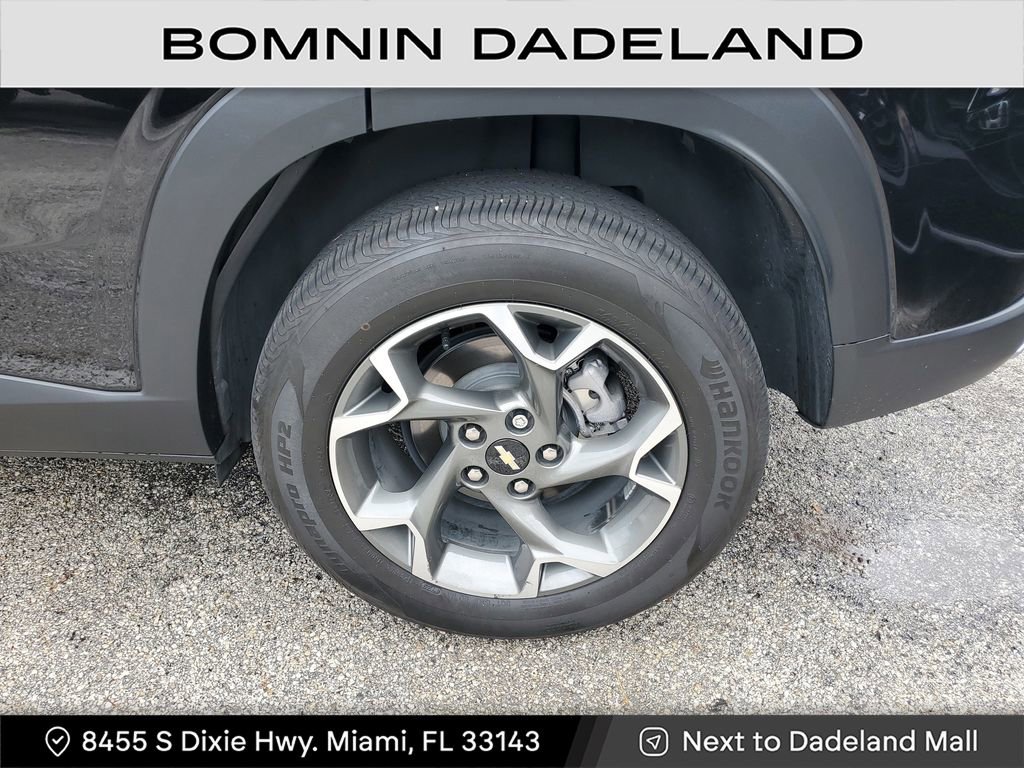 Used 2024 Chevrolet Trax LT w/ Driver Confidence Package image 9