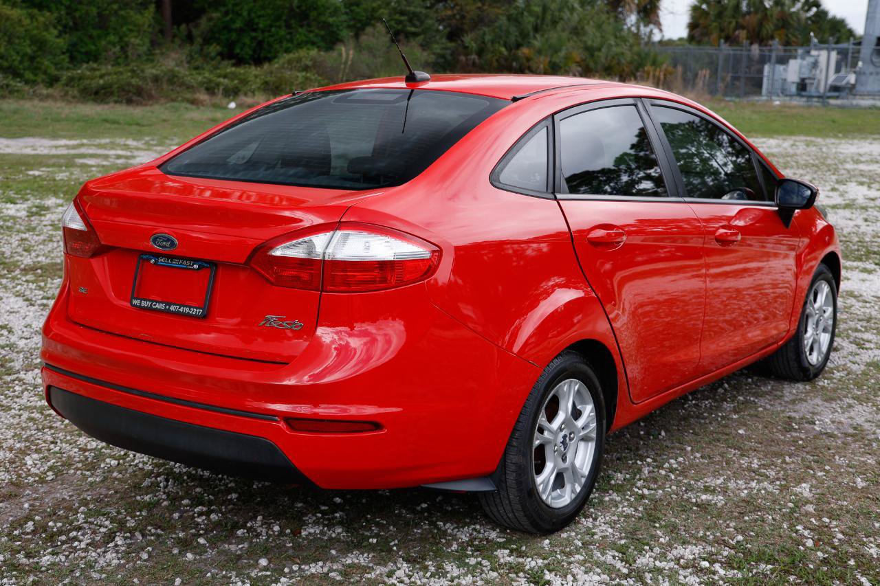 Used 2014 Ford Fiesta SE FWD image 11