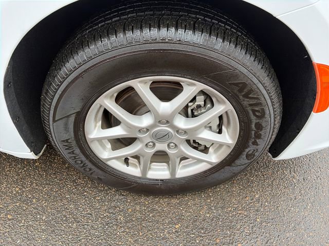 Used 2024 Chrysler Pacifica Touring-L FWD image 14