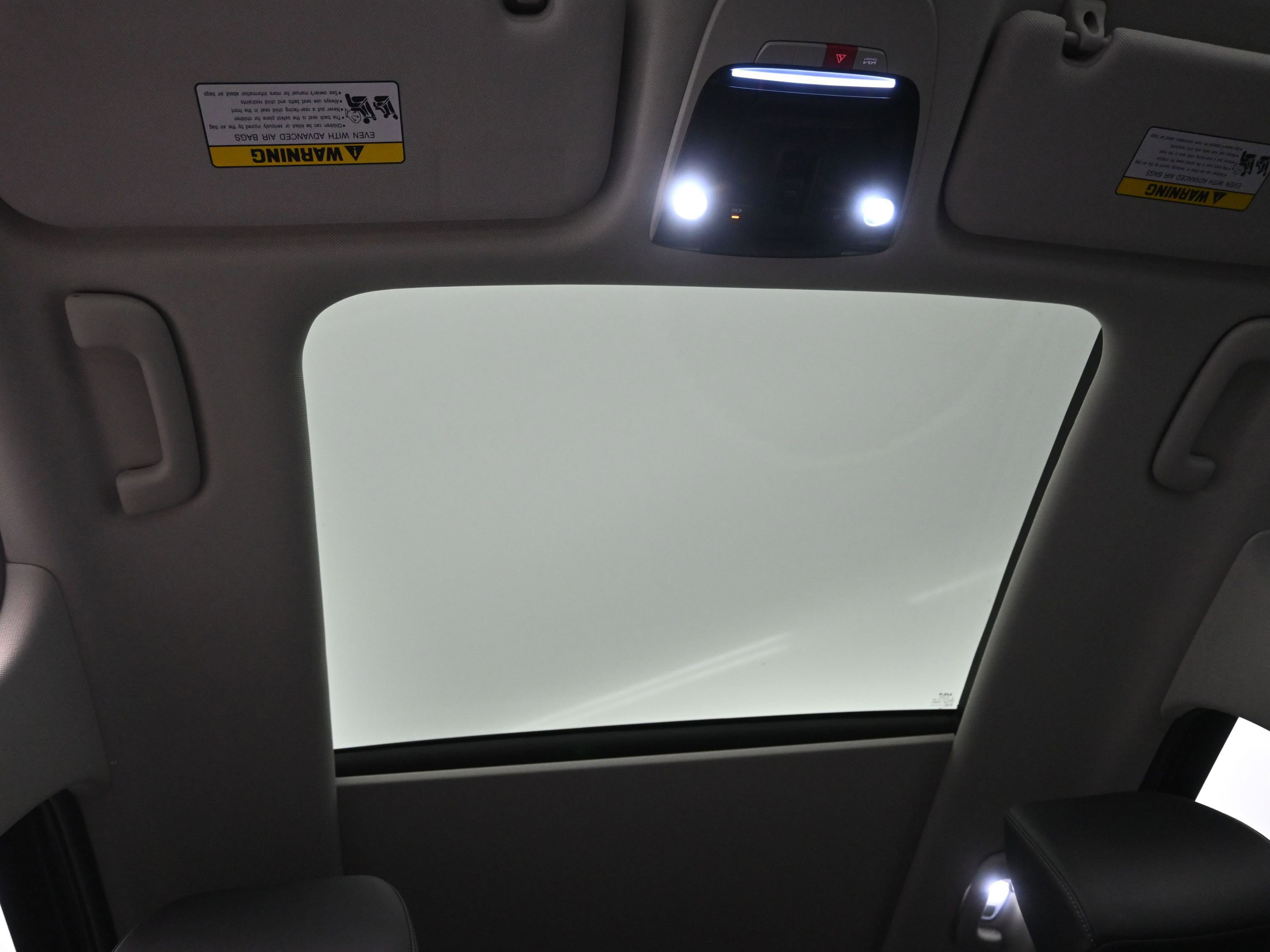 Used 2025 Kia Sorento SX image 27