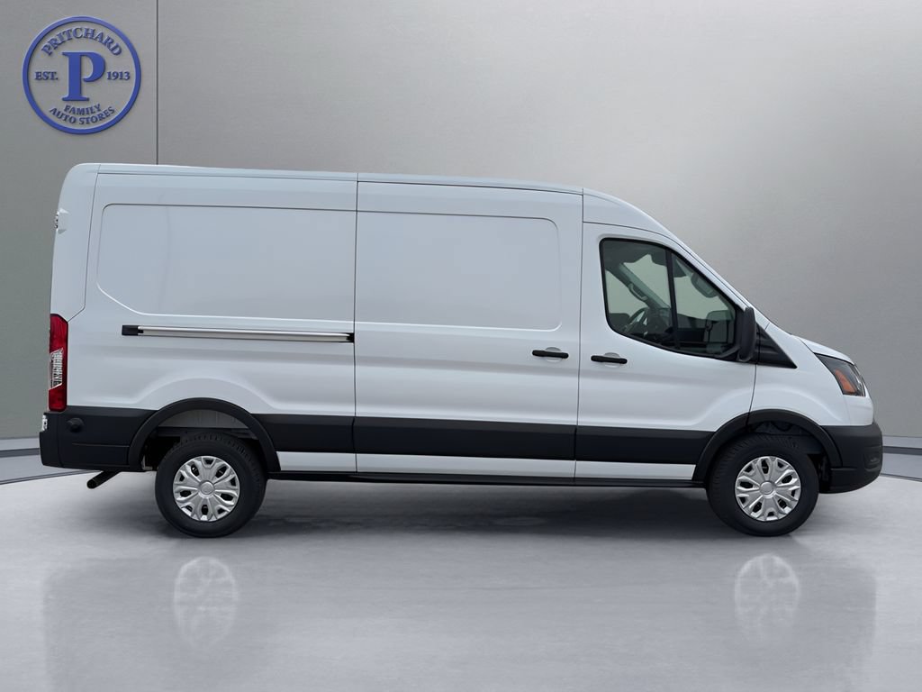 New 2026 Ford Transit 250 148 Medium Roof RWD image 8