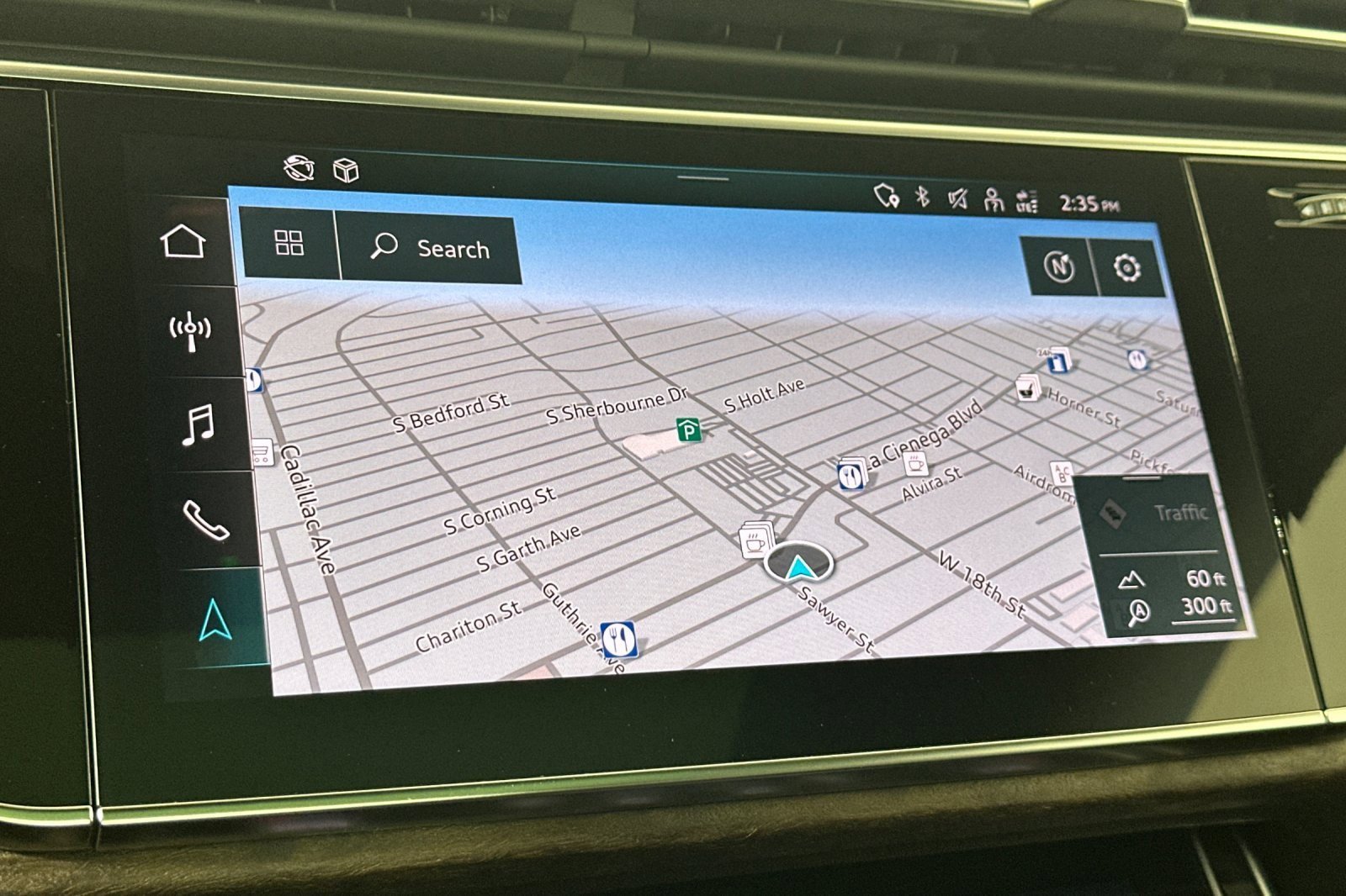 Used 2022 Audi Q8 Premium Plus w/ Premium Plus Package image 18