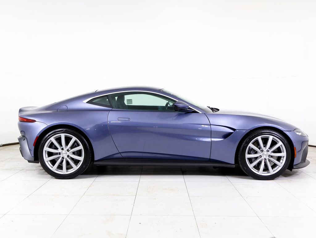 Used 2020 Aston Martin V8 Vantage Coupe RWD image 30