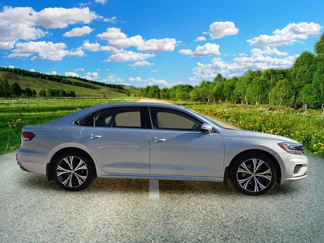 Used 2020 Volkswagen Passat 2.0T SEL FWD image 7