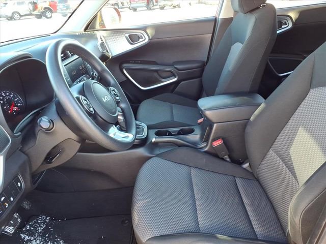 Used 2022 Kia Soul LX w/ Technology Package image 12
