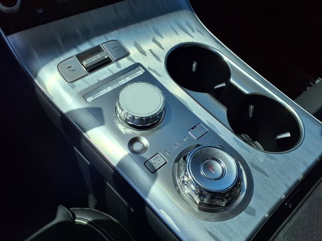 New 2026 Genesis Electrified GV70 image 13