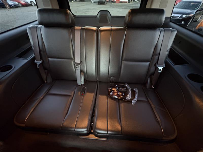 Used 2010 Chevrolet Suburban LTZ image 14