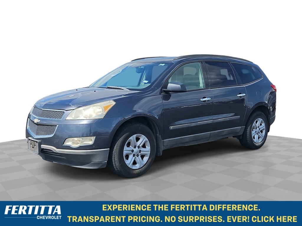 Used 2009 Chevrolet Traverse LS w/ Driver Convenience Package