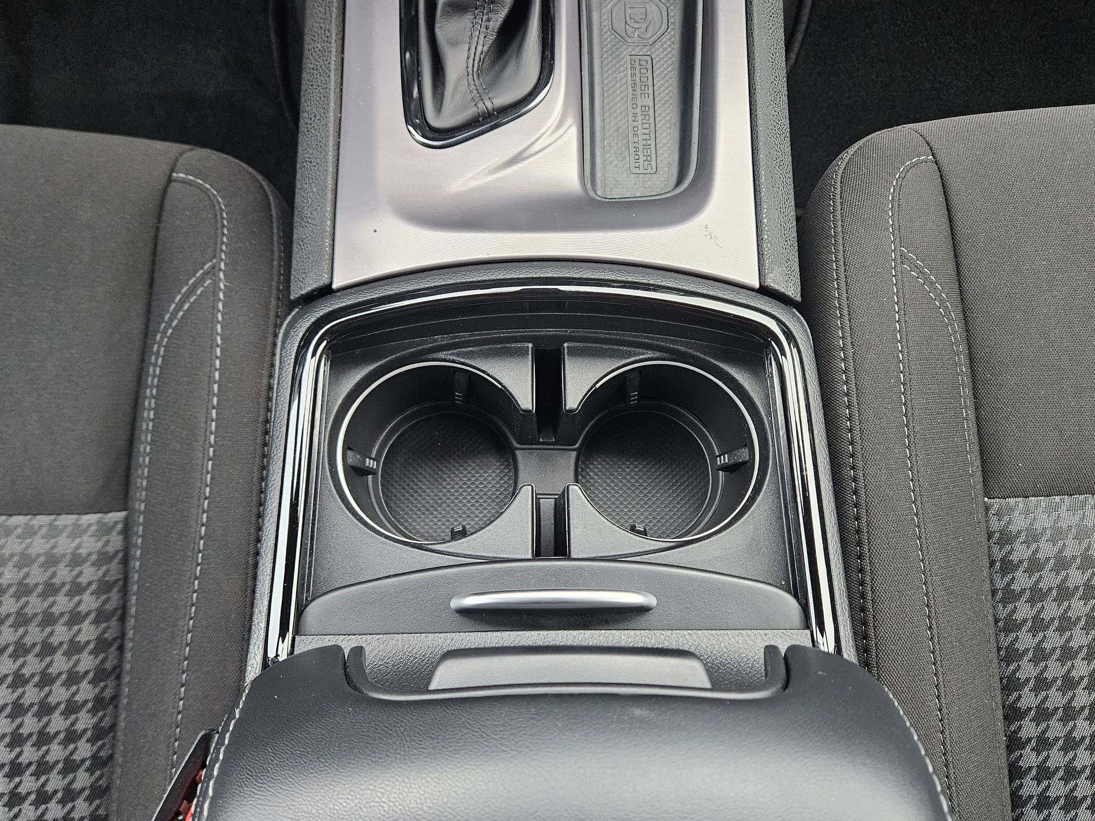 Used 2022 Dodge Charger SXT w/ Blacktop Package image 12