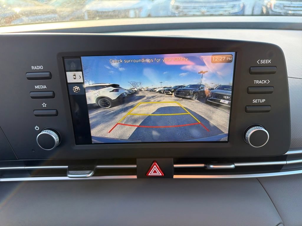Used 2026 Hyundai Elantra SE FWD image 23