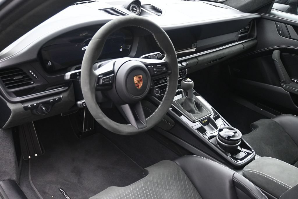 Certified 2026 Porsche 911 GT3 w/ Chrono Package RWD image 8