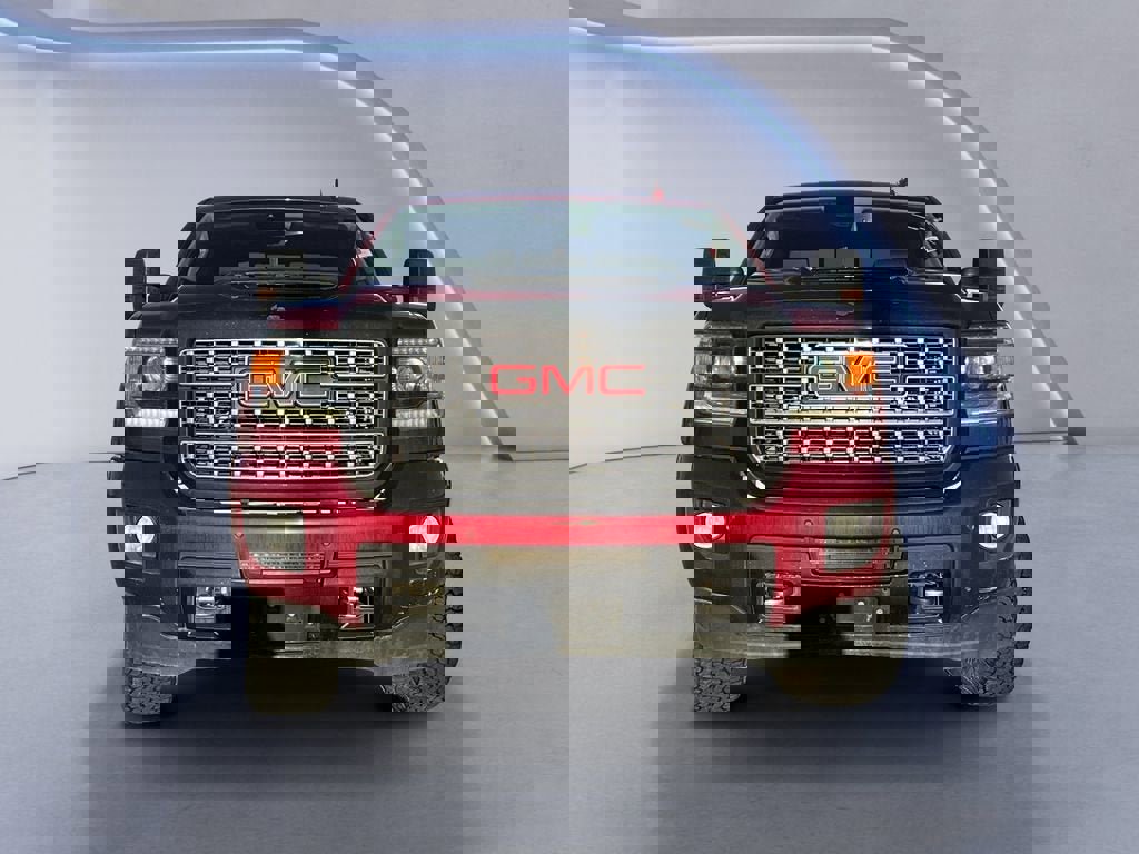 Used 2019 GMC Sierra 2500 Denali w/ Duramax Plus Package image 8